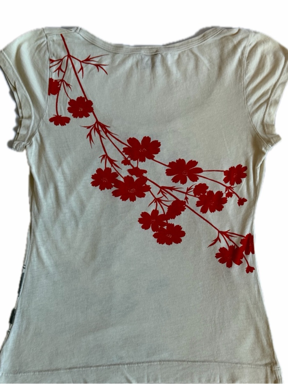 2 Women’s Tops~s - Picture 6 of 7